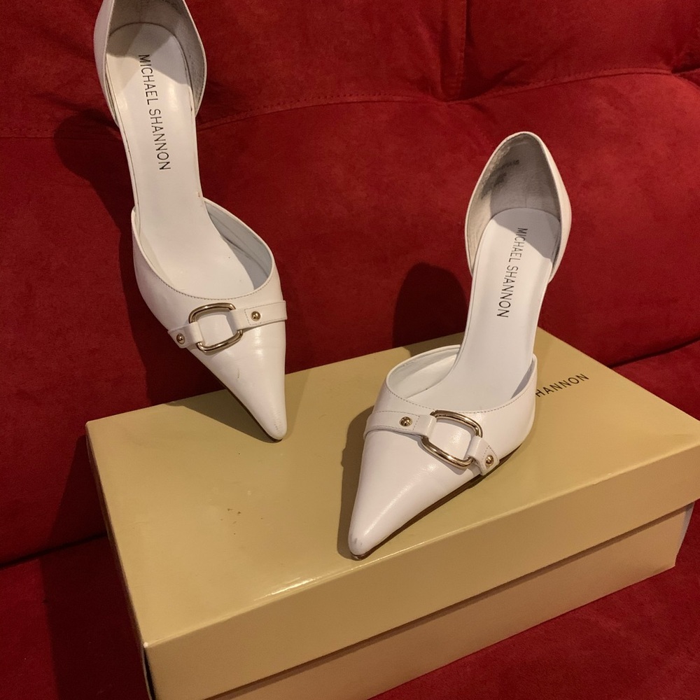 Ladies shoes